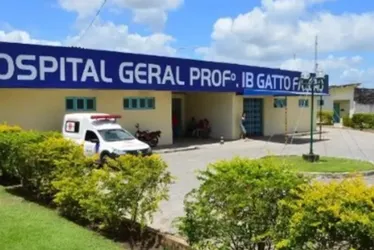 
			
				Homem é esfaqueado ao abrir a porta de casa em Rio Largo
			
			