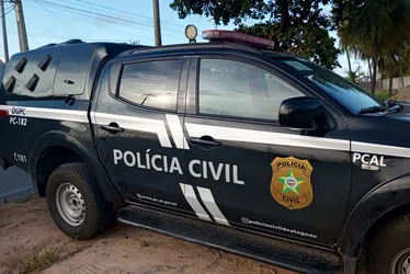 
			
				Homem é preso por descumprir medida protetiva e invadir casa da ex em Arapiraca
			
			