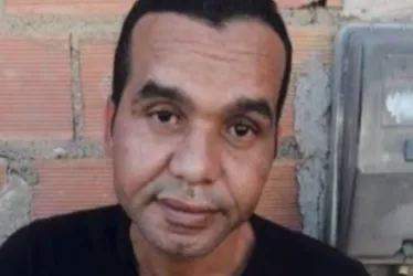
			
				IDENTIFICADO: suspeito de se infiltrar em escolas de Maceió para furtar alunos já foi preso 7 vezes
			
			