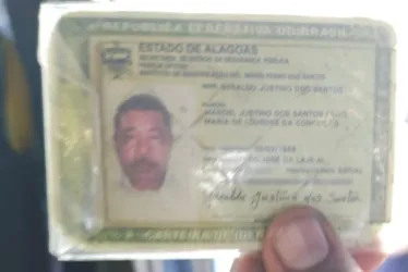 
			
				Idoso morre após passar mal dentro de van na Av. Fernandes Lima
			
			