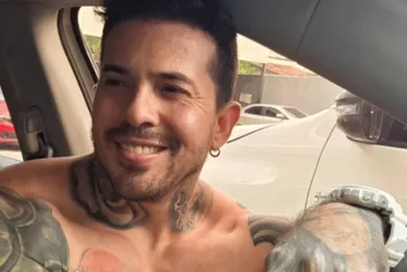 
			
				Influenciador culpa revistas masculinas por vício em pornografia
			
			