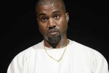 
			
				Kanye West acusa Kim Kardashian de abandonar filha
			
			