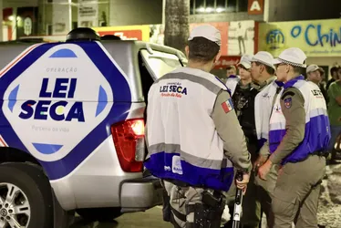
			
				Lei Seca prende dois por embriaguez ao volante e apreende 14 motocicletas em Arapiraca
			
			