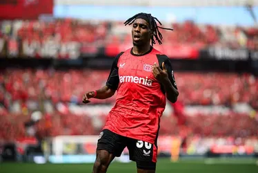 
			
				Liverpool se aproxima de contratar lateral-direito do Bayer Leverkusen
			
			
