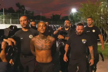   			  				MC Poze do Rodo é preso por apologia ao crime  			  			