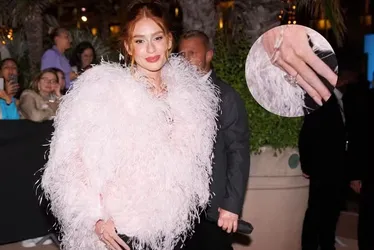 
			
				Marina Ruy Barbosa exibe anel de noivado milionário em evento em Cannes
			
			