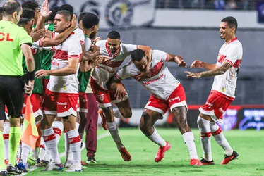 
			
				CRB vence Remo no Rei Pelé, derruba invencibilidade e encosta no G-4 da Série B: 2x0
			
			