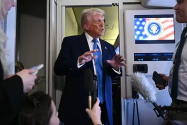 
			
				Milhões podem ficar apátridas se Suprema Corte apoiar Trump
			
			