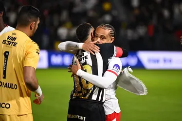 
			
				Neymar atua por 45 minutos em amistoso e prova que precisa de ajuda
			
			