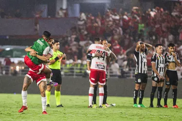 
			
				Nos pênaltis e com Neymar em campo, CRB vence o Santos e vai às oitavas da Copa do Brasil
			
			