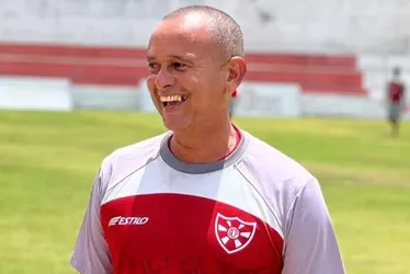 
			
				Penedense anuncia saída do técnico Jaelson Marcelino após sequência negativa na Série D
			
			
