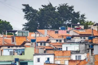 
			
				Por que morar em bairros vulneráveis aumenta o risco de demência
			
			