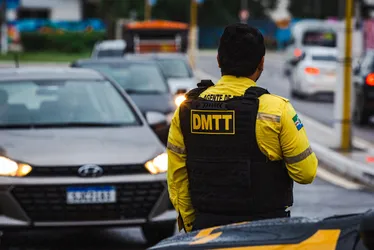 
				Obra emergencial vai interditar rua no Farol; veja quando!
			
			