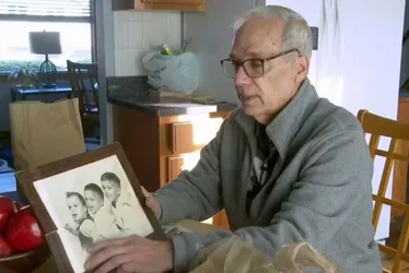 
			
				'Quando ele tinha 6 anos, brincávamos que ele seria papa', diz irmão de Leão XIV
			
			