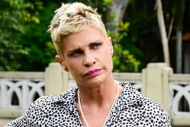 
			
				Quem é a ex-musa do Fantástico que sobreviveu à queda do 8º andar
			
			