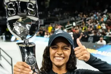 
			
				Skatista Rayssa Leal é campeã da etapa de Miami no SLS
			
			