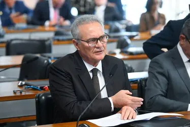 
			
				Renan denuncia tentativa de golpe em Rio Largo: “fraude grosseira”
			
			