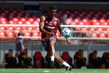 
			
				Luiz Gustavo recebe alta após diagnóstico de tromboembolismo pulmonar
			
			