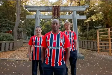 
			
				São Paulo lança camisa II para a temporada 2025/26; veja detalhes e valores
			
			