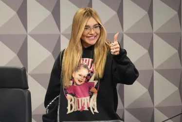 
			
				Senadoras criticam look de Virginia em CPI das Bets: “Apelo infantil”
			
			