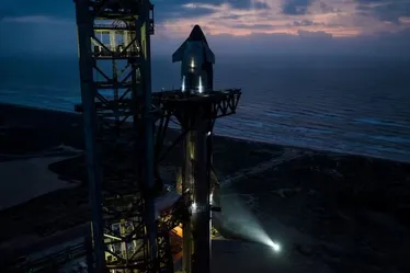 
			
				SpaceX tenta lançar nave Starship nesta terça, após explosões
			
			