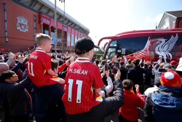 
			
				Torcida encara ingressos de até R$ 27 mil para 'jogo do título' do Liverpool
			
			