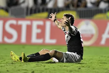 
			
				Quedas, decepções e frustração: o caminho do Vasco na Sul-Americana
			
			