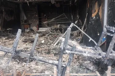 
			
				Destruição: veja como ficou a agência bancária incendiada em Arapiraca
			
			