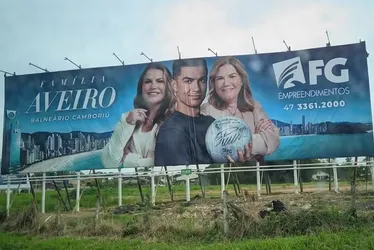 
			
				Veja como o Botafogo poderia convencer CR7 a jogar no Brasil
			
			