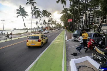 
			
				Vereadores pedem a volta do estacionamento da orla da Ponta Verde
			
			