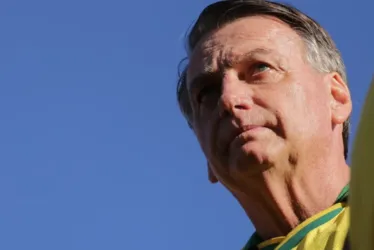 
			
				“Vexame”: Bolsonaro diz ter vergonha de postura de Janja na China
			
			
