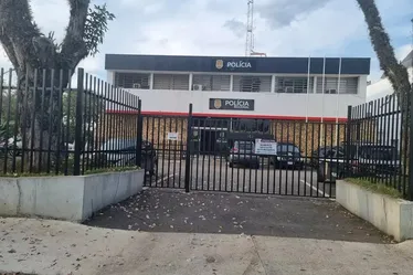 
			
				Vizinhos encontram mulher morta em casa no bairro Jardim Morumbi
			
			