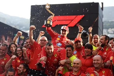 
			
				Melhor sábado da F1 terá duelo de Verstappen com as McLarens
			
			