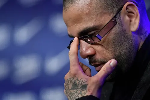 
				Absolvido, Daniel Alves pode receber indenização por ‘prisão indevida’
			
			