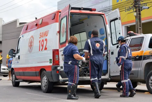 
				Adolescente é baleado em tentativa de latrocínio no Tabuleiro do Martins
			
			