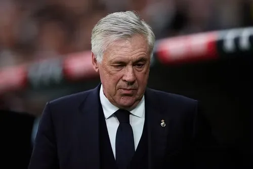 
				Ancelotti fica sob pressão no Real Madrid após derrota para o Valencia, diz jornal
			
			
