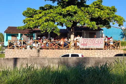 
				Antes de sepultamento, moradores de Novo Lino pedem Justiça por Ana Beatriz
			
			