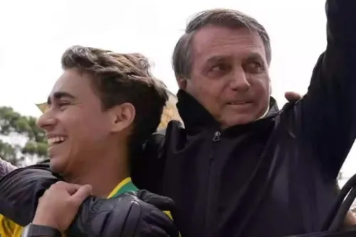
				Bolsonaro e Nikolas zombam ato de Boulos na Paulista contra anistia
			
			
