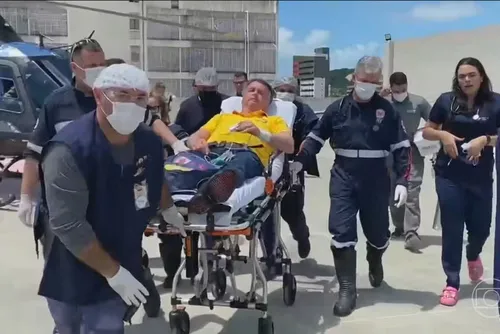 
				Bolsonaro será transferido em UTI aérea para Brasília, diz senador Rogério Marinho
			
			