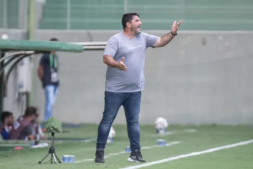 
				Sem tempo para descanso, CRB enfrenta o Athletico-PR neste domingo, fora de casa
			
			