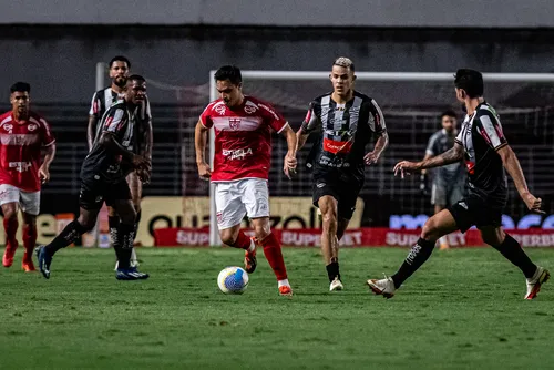 
				CRB enfrenta o Athletic em busca da segunda vitória na Série B
			
			
