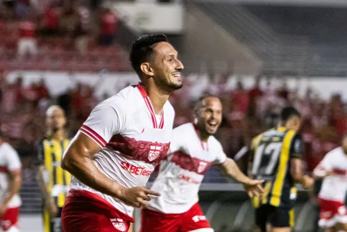 
				CRB vence o Volta Redonda e assume a liderança isolada da Série B: 1 a 0
			
			