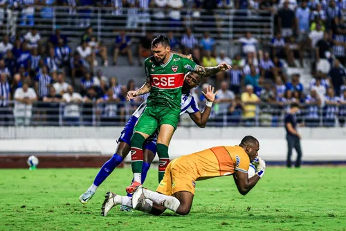 
				CSA fica no empate com o CSE na partida de ida da Seletiva da Copa do Brasil: 0 a 0
			
			