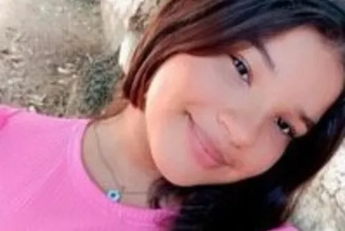 
				Jovem desaparecida após sair do Ifal é encontrada morta; corpo de Ana Beatriz estava em fossa
			
			