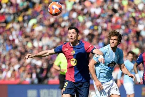 
				Com assistência e dois gols de Raphinha, Barcelona vira jogo incrível contra o Celta
			
			