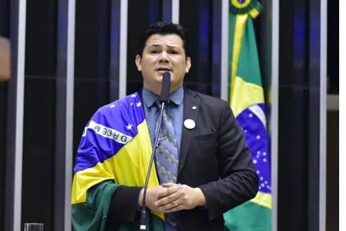 
				Deputado que desejou morte de Lula pede desculpas: 'Exagerei'
			
			