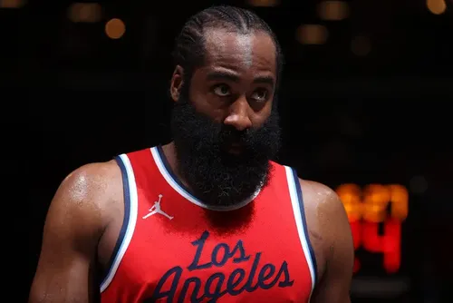 
				Destaque do Clippers, James Harden desabafa sobre desvalorização na NBA
			
			