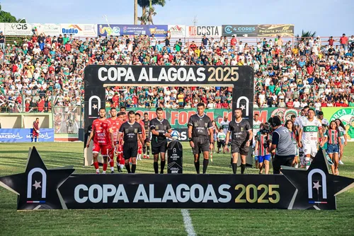 
				Em  jogo movimentado, CSE vence Penedense nos pênaltis e é campeão da Copa Alagoas 2025
			
			