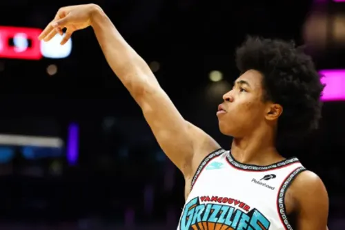 
				Fãs da NBA pedem suspensão de armador envolvido em lance contra Jaylen Wells
			
			