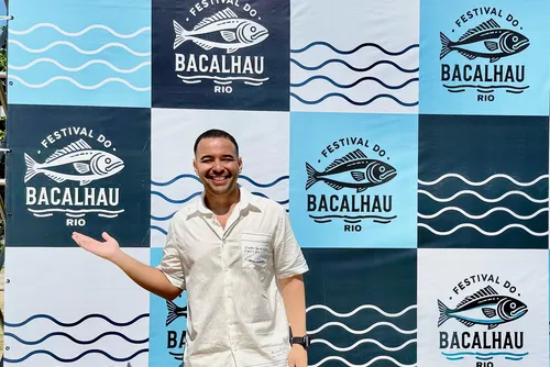 
				Festival do Bacalhau: alagoano reúne chefs renomados em praça icônica do Rio
			
			